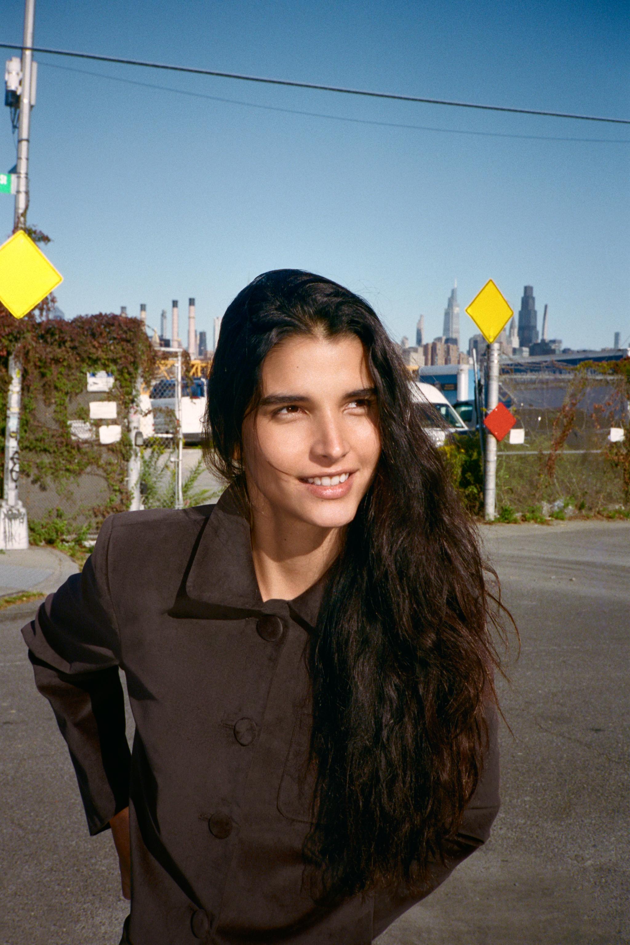 VESTE COURTE EN VELOURS